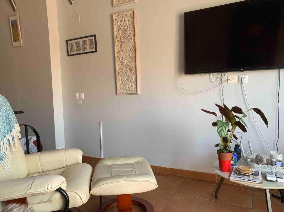 Preciosa Casa En Vilajoyosa Con Vistas Al Mar En Las Casas Colgantes Del Casco Antiguo Villajoyosa Exterior foto