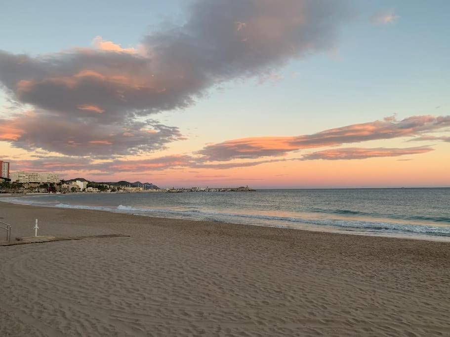 Preciosa Casa En Vilajoyosa Con Vistas Al Mar En Las Casas Colgantes Del Casco Antiguo Villajoyosa Exterior foto